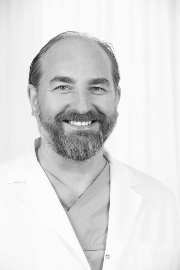 dr_joerg_dabernig-600x900